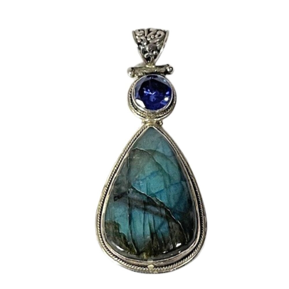 925 silver pendant with labradorite and iolite gemstones.